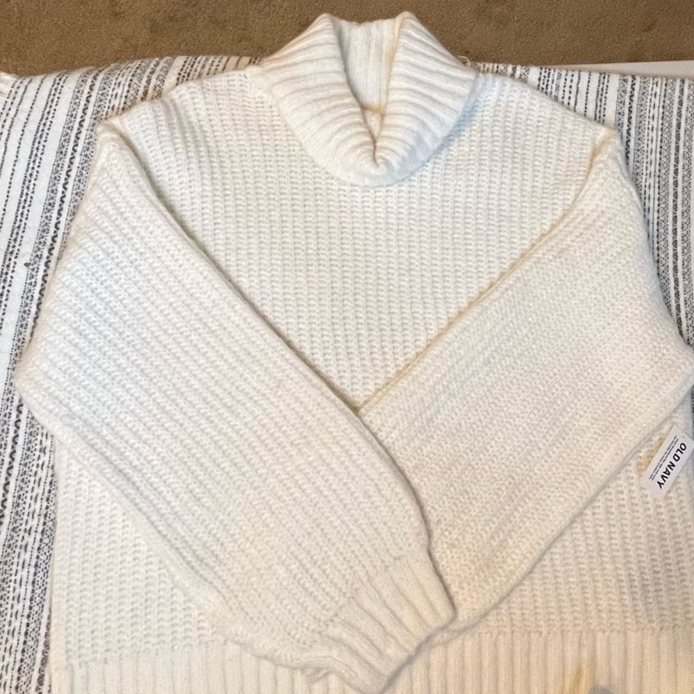 White Knit Sweater Lng Slv Chunky Stretch 5% Wool Sz M NWT